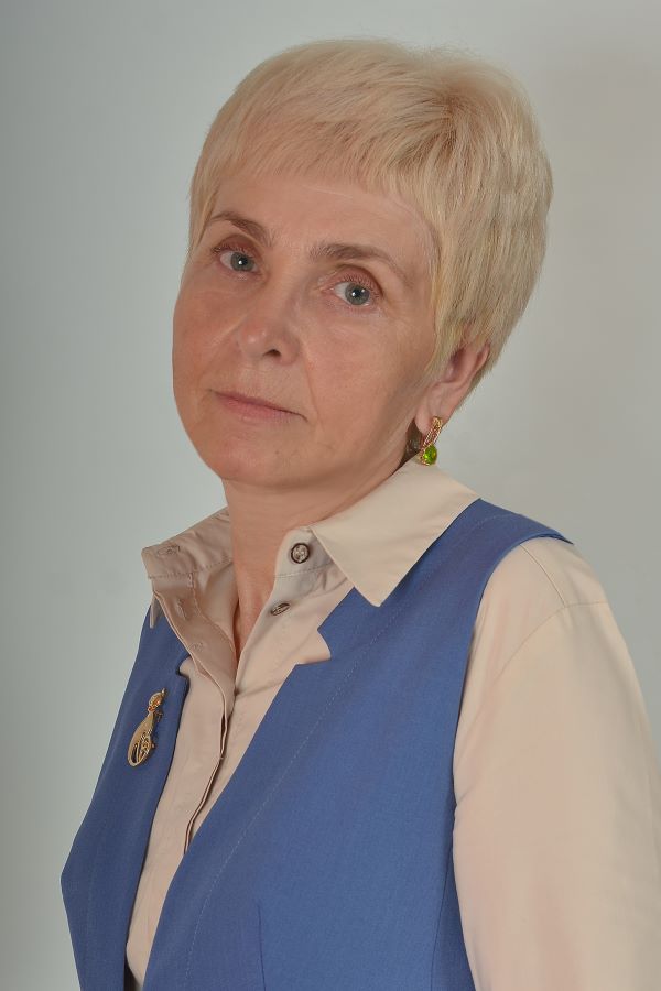 Ушакова Ирина Игнатьевна.